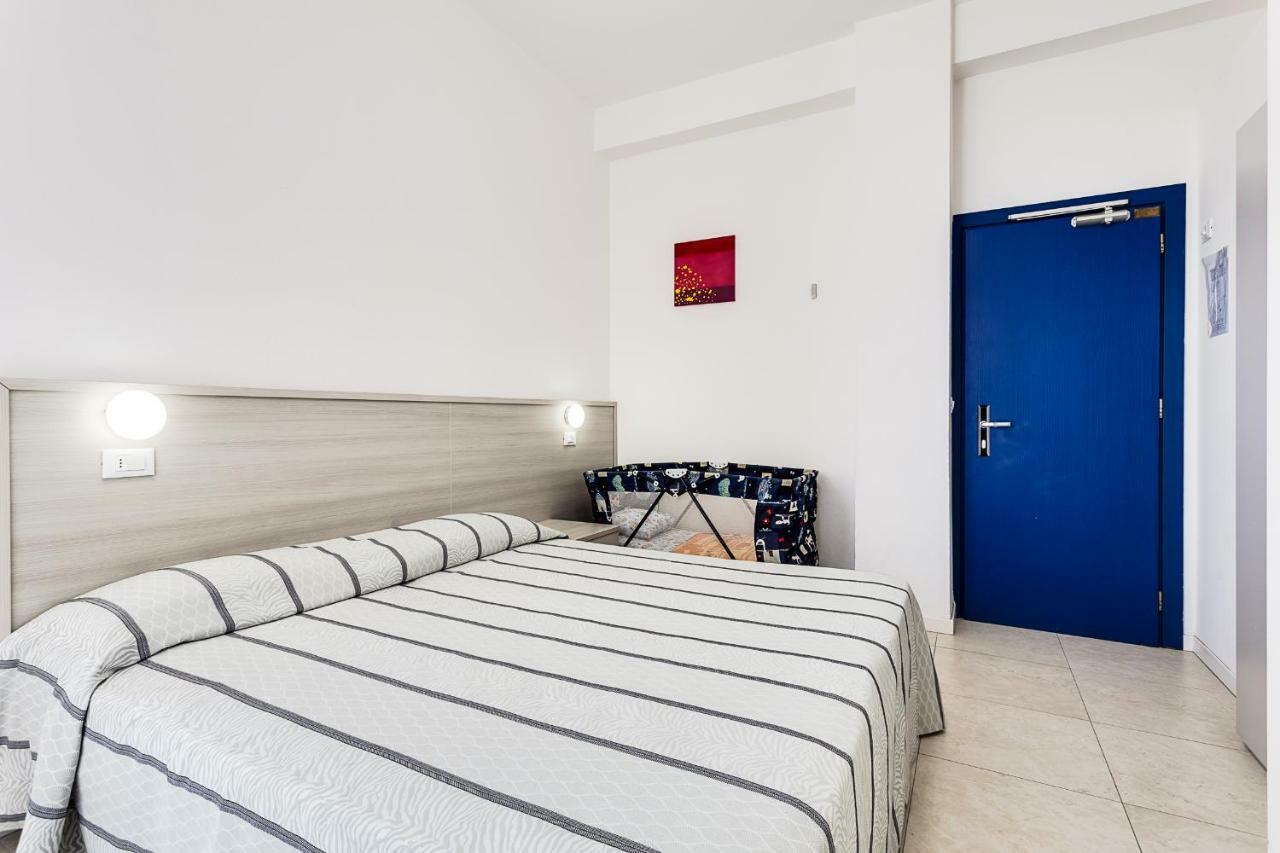 Hotel Blues 3*
